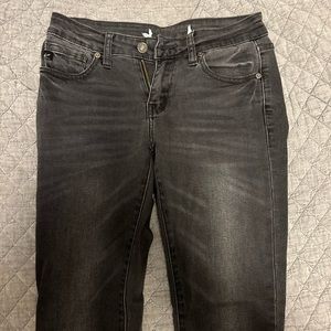 Women’s black skinny Jean
